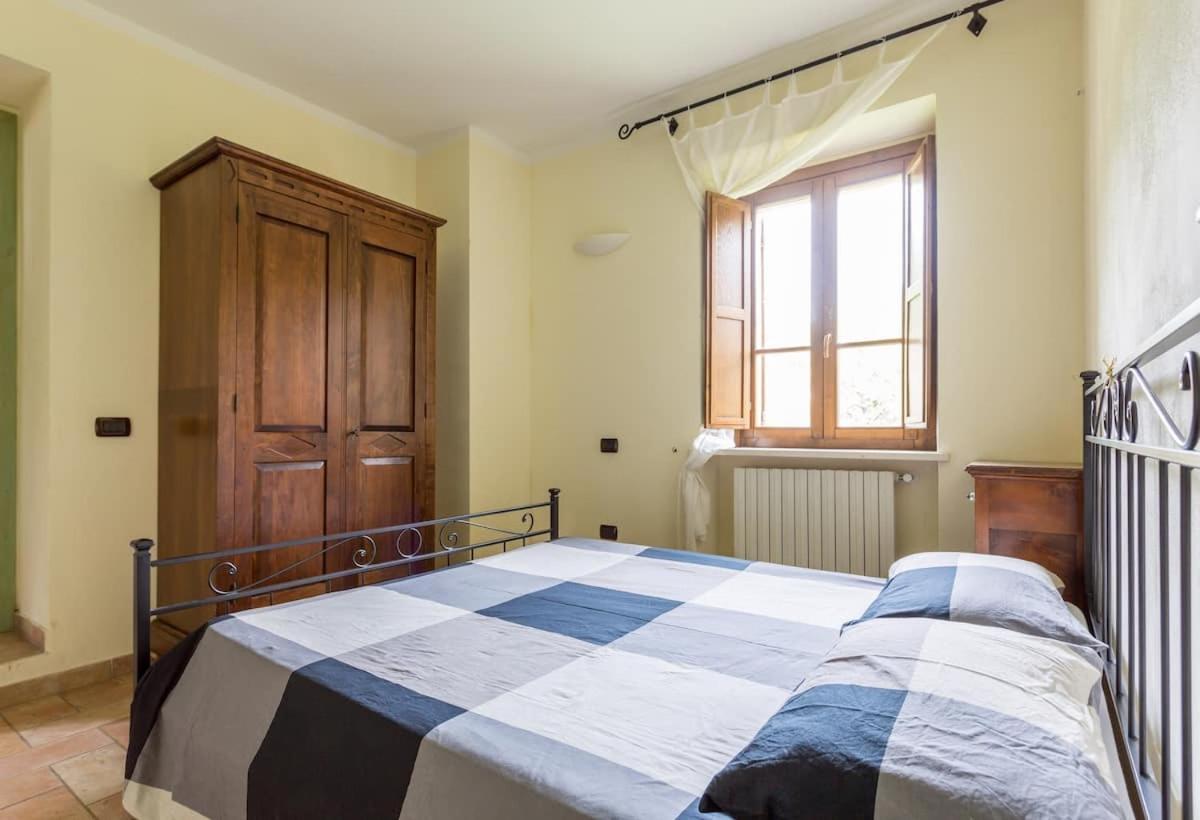 Casa Ridente Nella Valle Del Menotre Con Giardino Pale Экстерьер фото