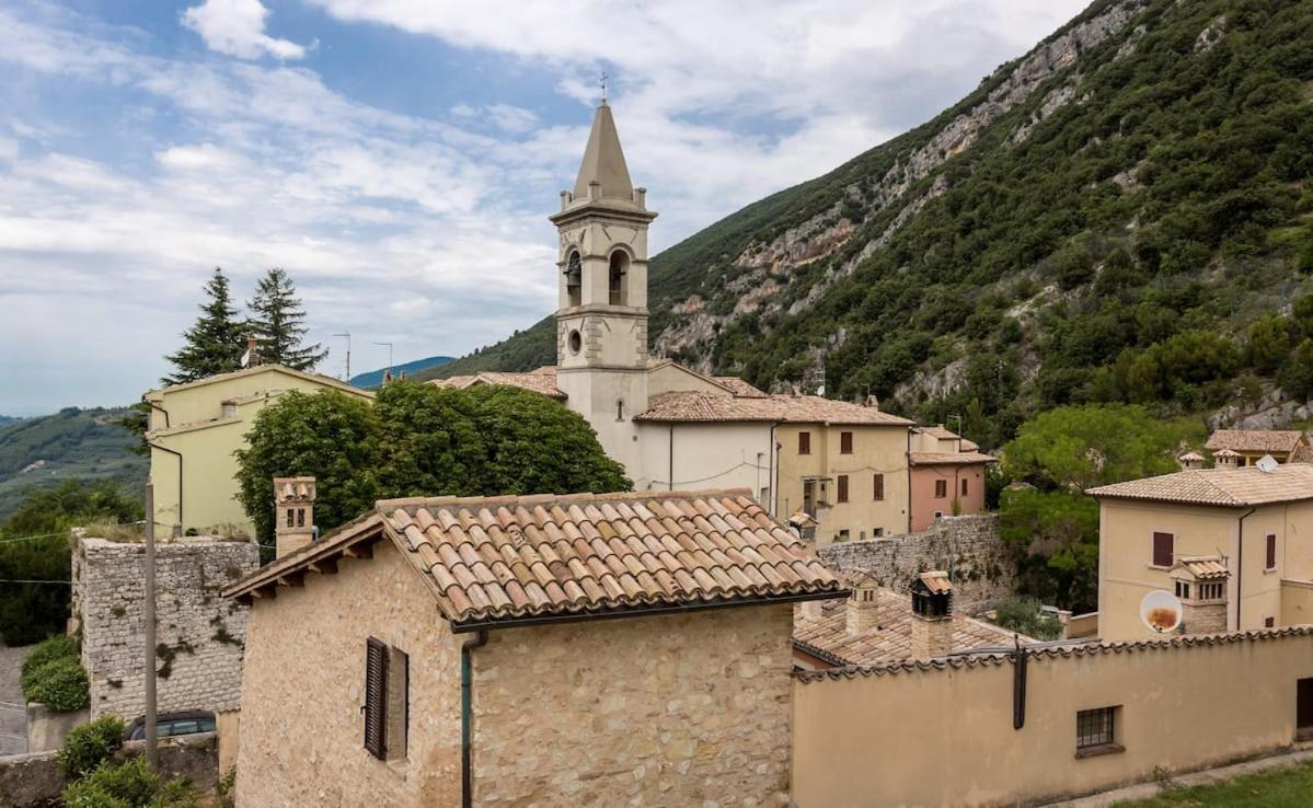 Casa Ridente Nella Valle Del Menotre Con Giardino Pale Экстерьер фото